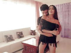 TubeWish presents: Ruma sharma hot body