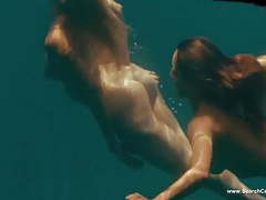TubeWish presents: Kelly brook & jessica szohr nude & sexy - piranha - hd